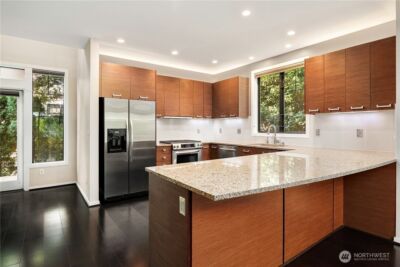 10410 NE 12th St #106, Bellevue, WA 98004 - Photo 10