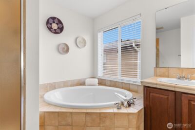 24109 SE 22nd Street , Sammamish, WA 98075 - Photo 17