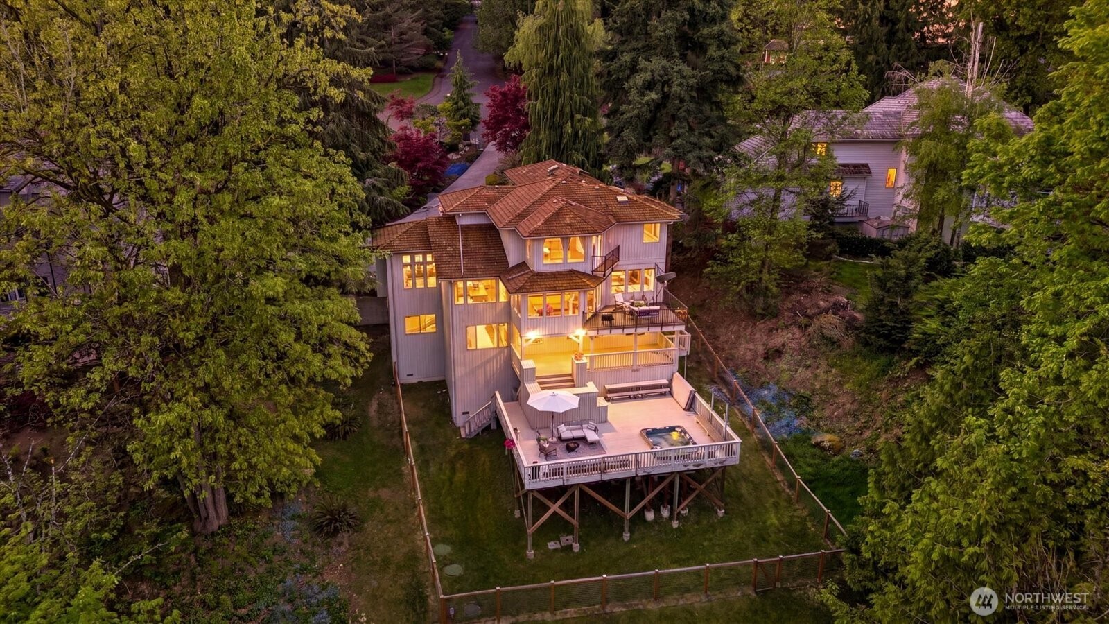 13032 204th Place SE, Issaquah, WA 98027