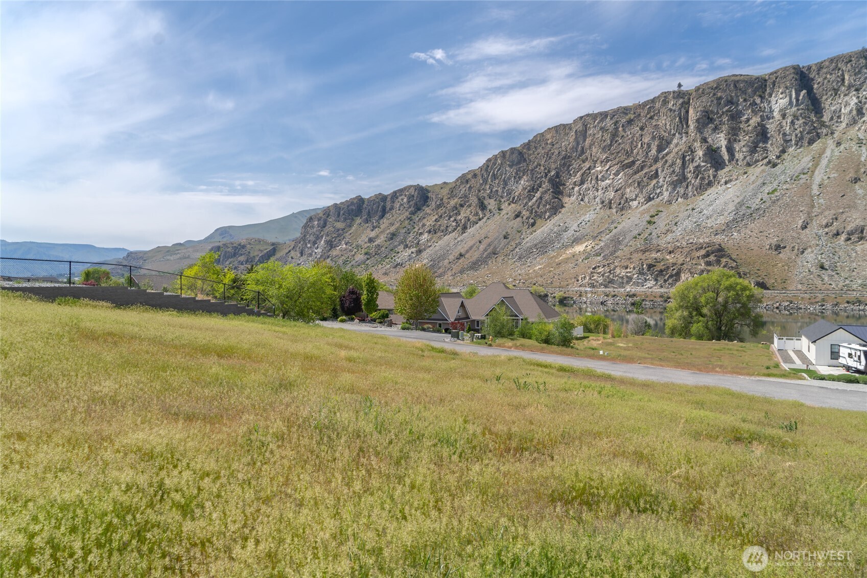 13 E Shore Court , Orondo, WA 98843