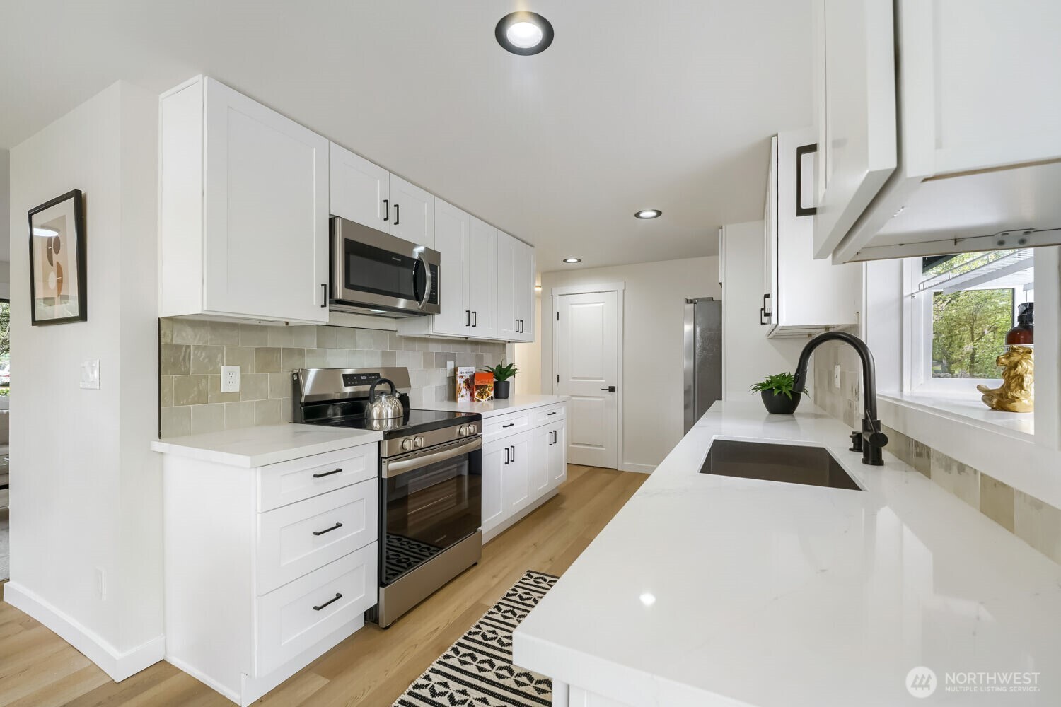 1302 SW 125th Place , Burien, WA 98146