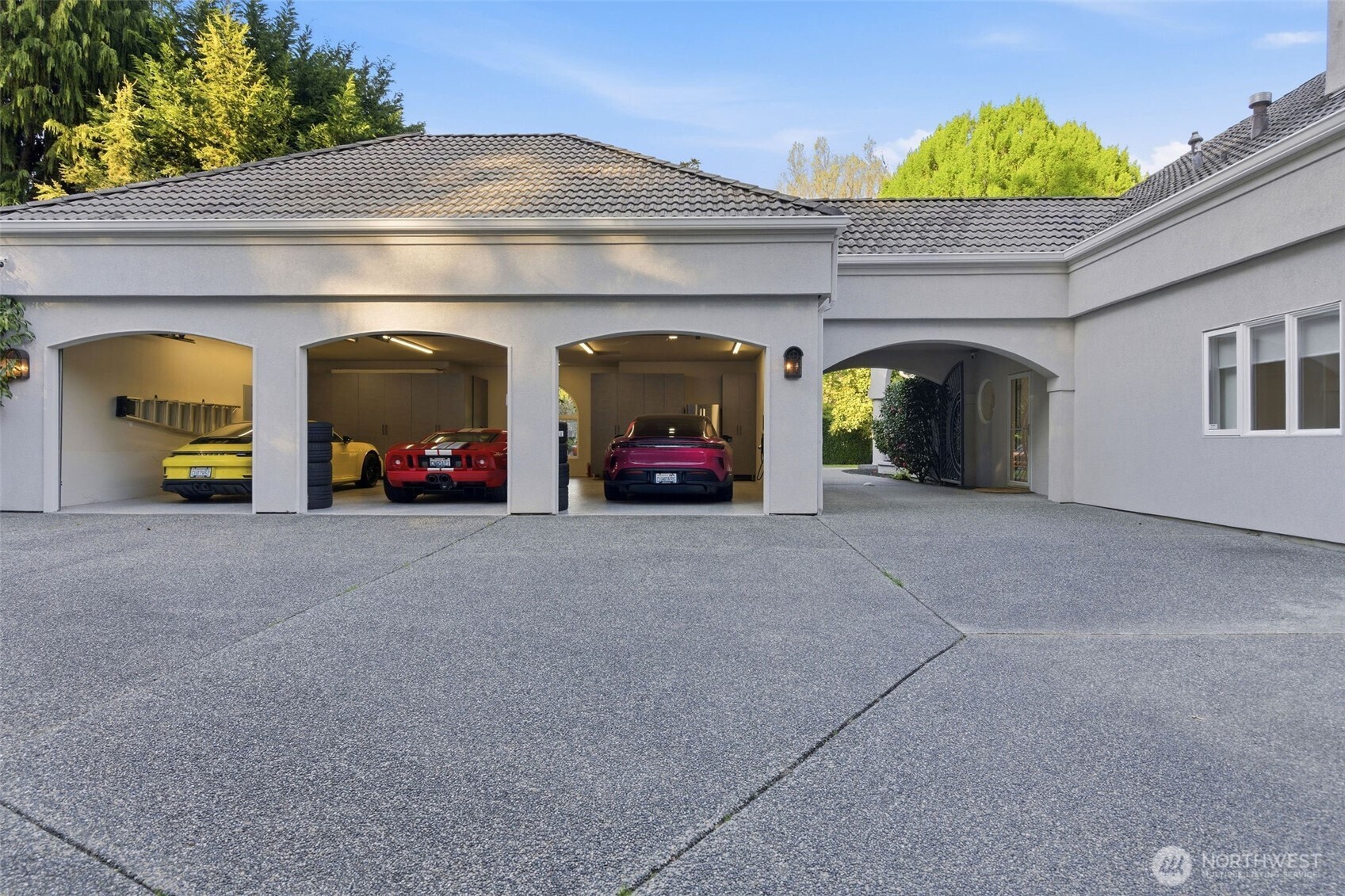19267 NE 149th Street , Woodinville, WA 98077
