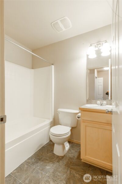 22463 SE 244th Street , Maple Valley, WA 98038 - Photo 18