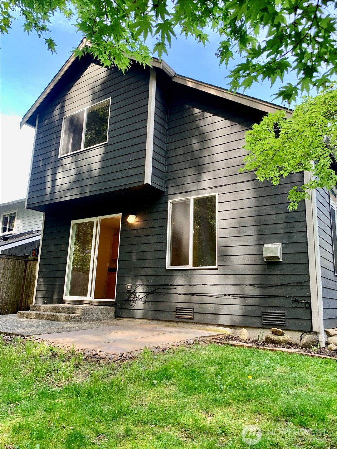 22463 SE 244th Street , Maple Valley, WA 98038