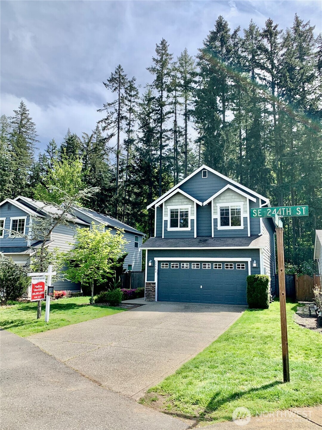 22463 SE 244th Street , Maple Valley, WA 98038