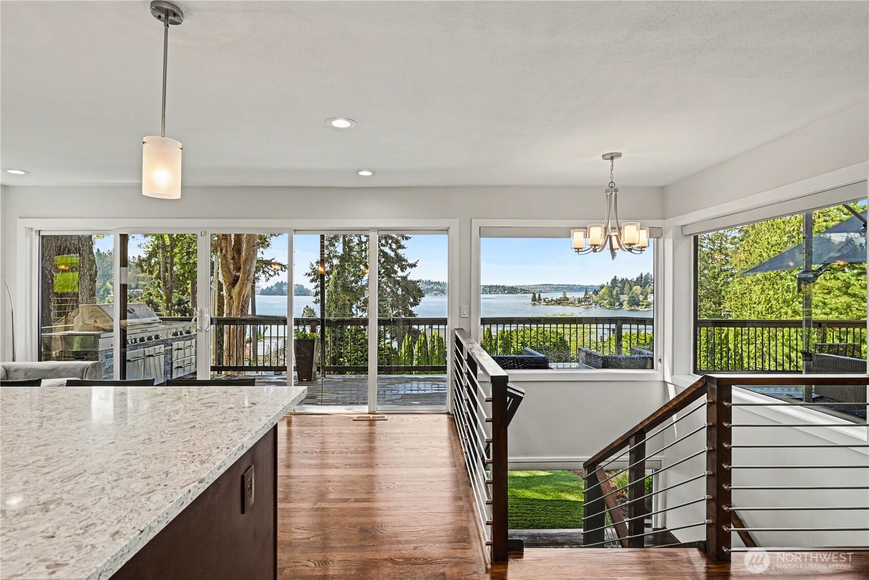9544 Lake Washington Boulevard NE, Bellevue, WA 98004