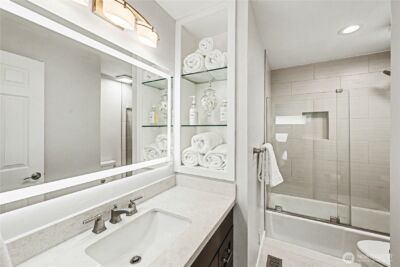 9544 Lake Washington Boulevard NE, Bellevue, WA 98004 - Photo 19