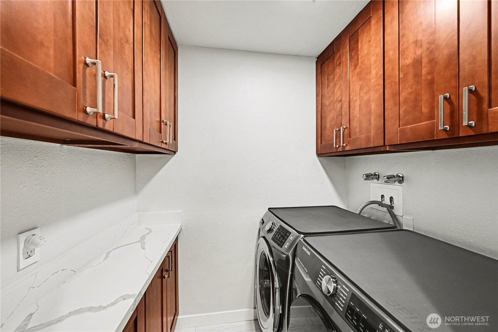 9544 Lake Washington Boulevard NE, Bellevue, WA 98004