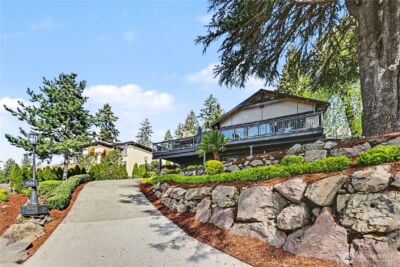 9544 Lake Washington Boulevard NE, Bellevue, WA 98004 - Photo 2