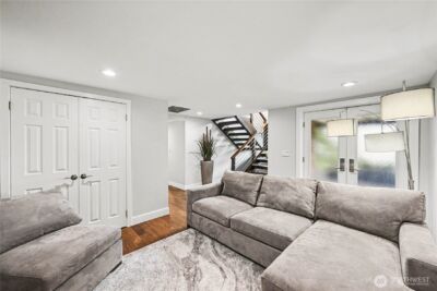 9544 Lake Washington Boulevard NE, Bellevue, WA 98004 - Photo 21