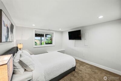 9544 Lake Washington Boulevard NE, Bellevue, WA 98004 - Photo 26