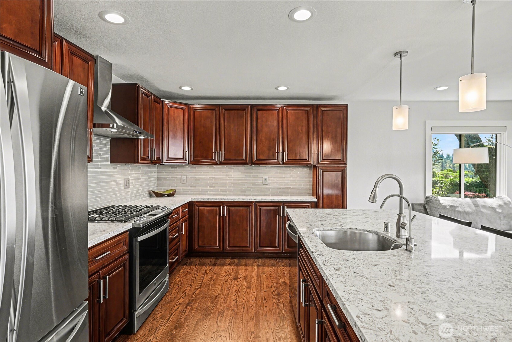 9544 Lake Washington Boulevard NE, Bellevue, WA 98004