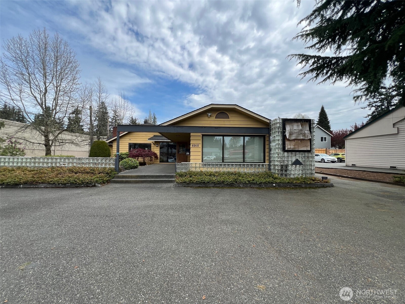 6915 Evergreen Way , Everett, WA 98203