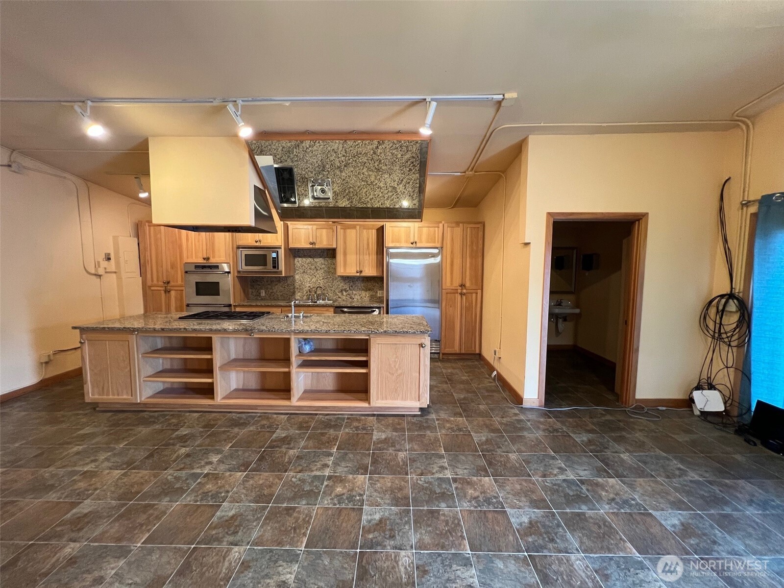 6915 Evergreen Way , Everett, WA 98203