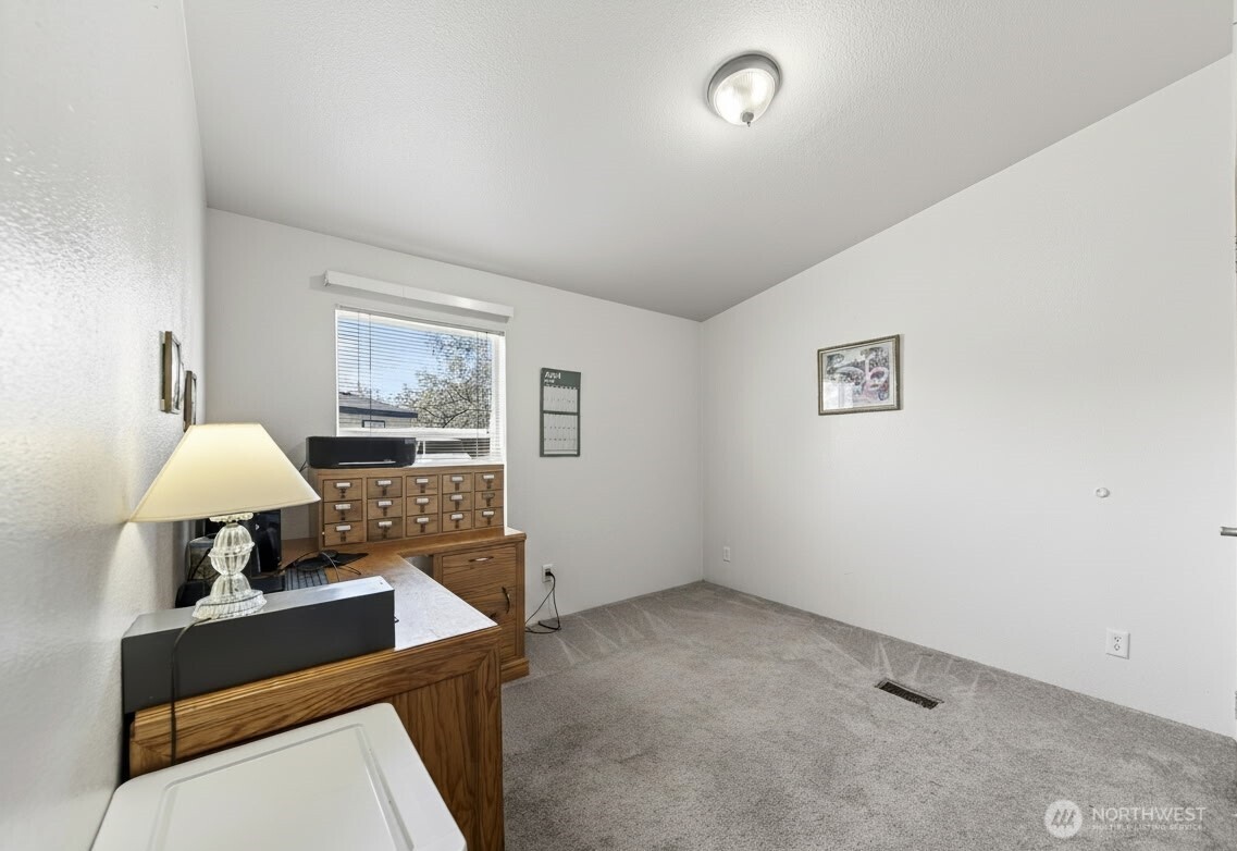 520 New Gate Drive , Prosser, WA 99350