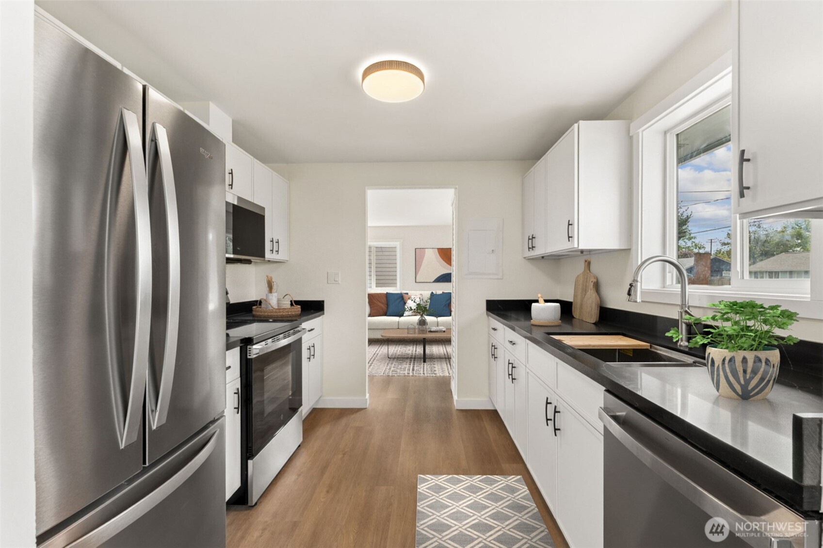 928 Dibb Street , Bremerton, WA 98310