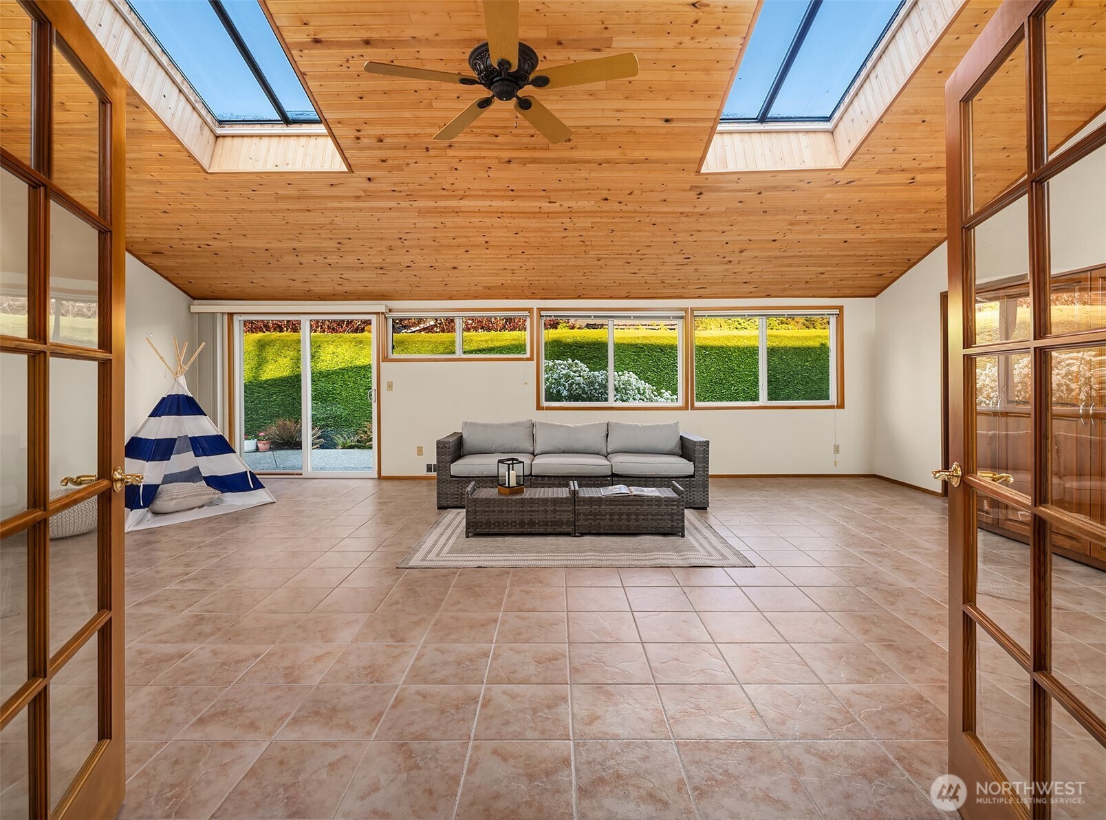 928 Mountain Lane , Edmonds, WA 98020