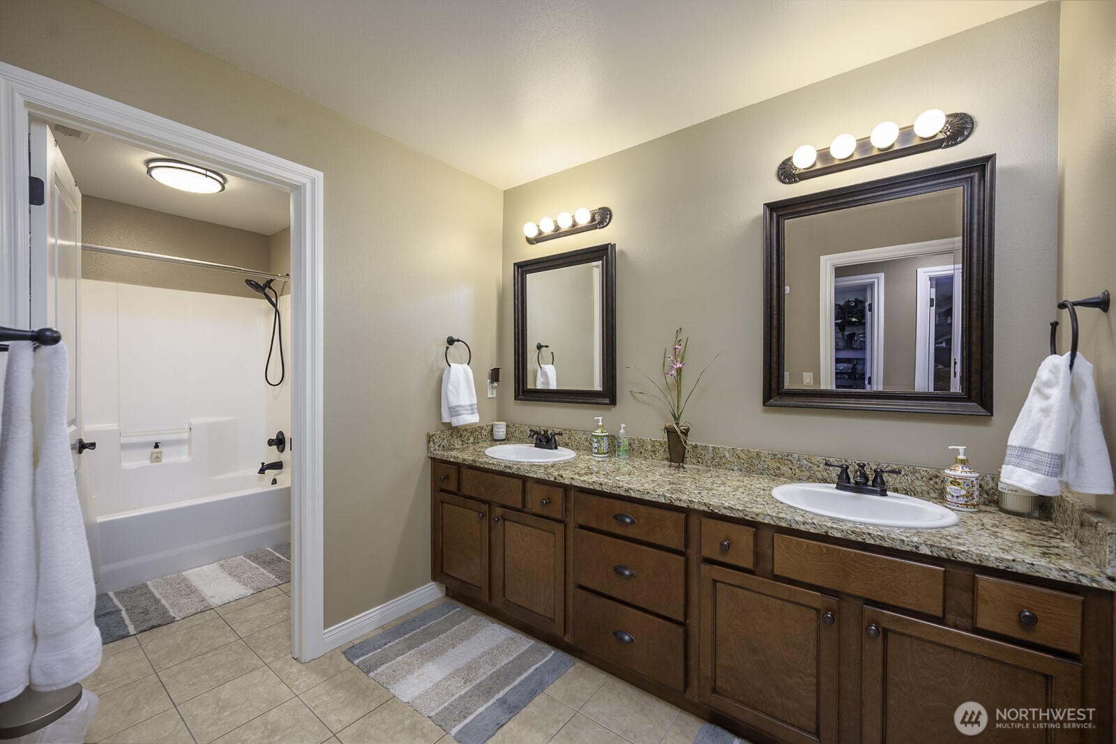7724 Dune Lake Road SE, Moses Lake, WA 98837