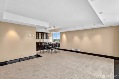 4540 8th Avenue NE #2106, Seattle, WA 98105 - Photo 12