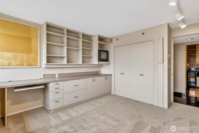 4540 8th Avenue NE #2106, Seattle, WA 98105 - Photo 19