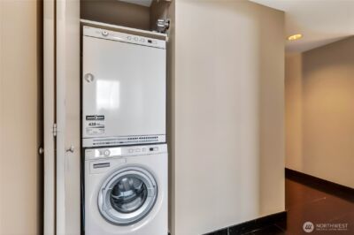 4540 8th Avenue NE #2106, Seattle, WA 98105 - Photo 22