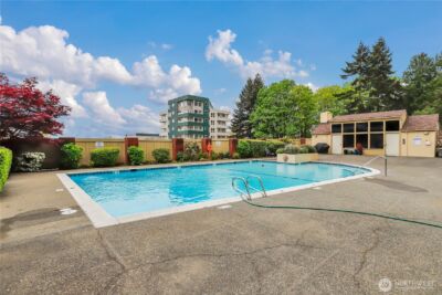 4540 8th Avenue NE #2106, Seattle, WA 98105 - Photo 27
