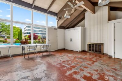 4540 8th Avenue NE #2106, Seattle, WA 98105 - Photo 28