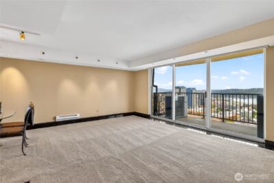 4540 8th Avenue NE #2106, Seattle, WA 98105 - Photo 4