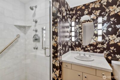 4540 8th Avenue NE #2106, Seattle, WA 98105 - Photo 6