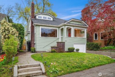 6813 17th Avenue NE, Seattle, WA 98115 - Photo 1