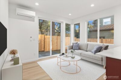 10742 Interlake Avenue N, Seattle, WA 98133 - Photo 6