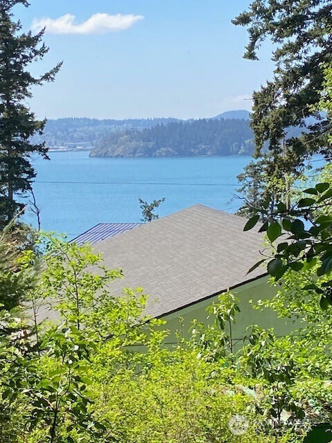 7408 Holiday Boulevard , Anacortes, WA 98221