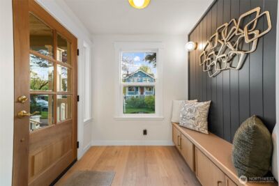 508 22nd Avenue E, Seattle, WA 98112 - Photo 2