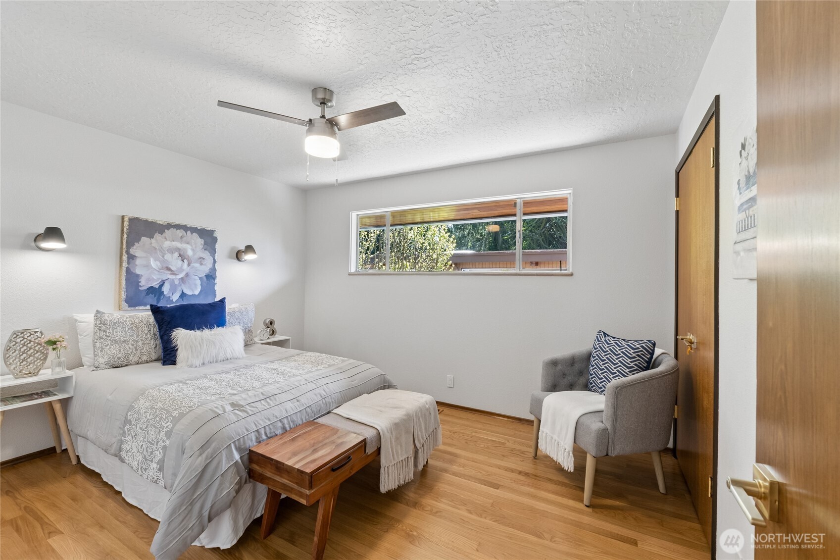 18832 1st Place SW, Normandy Park, WA 98166