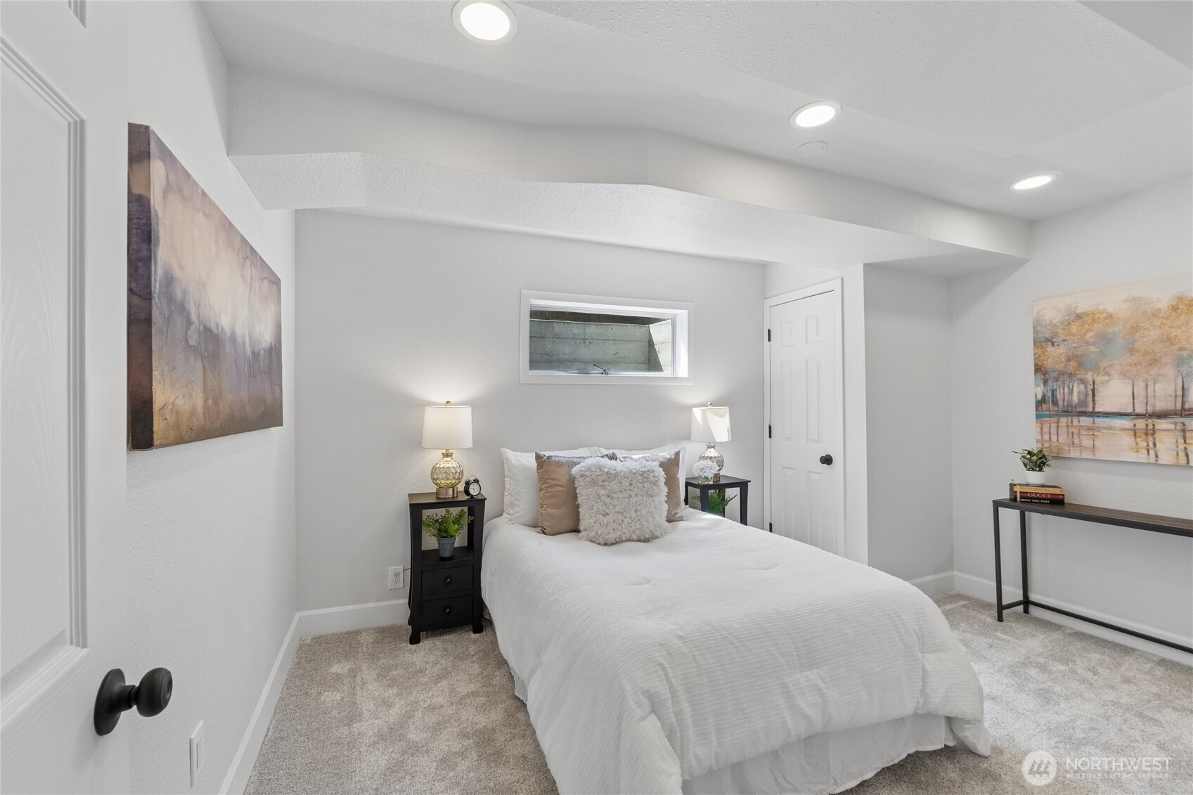 18832 1st Place SW, Normandy Park, WA 98166