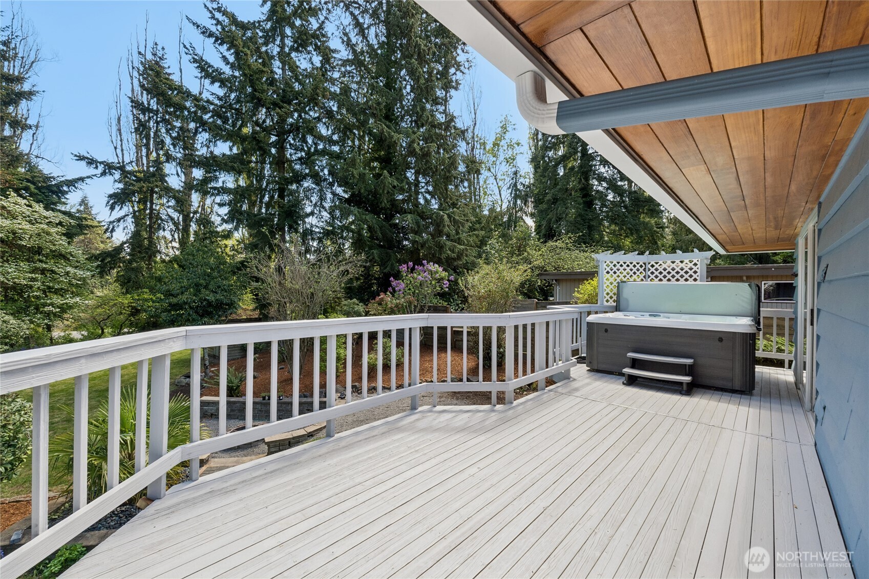 18832 1st Place SW, Normandy Park, WA 98166