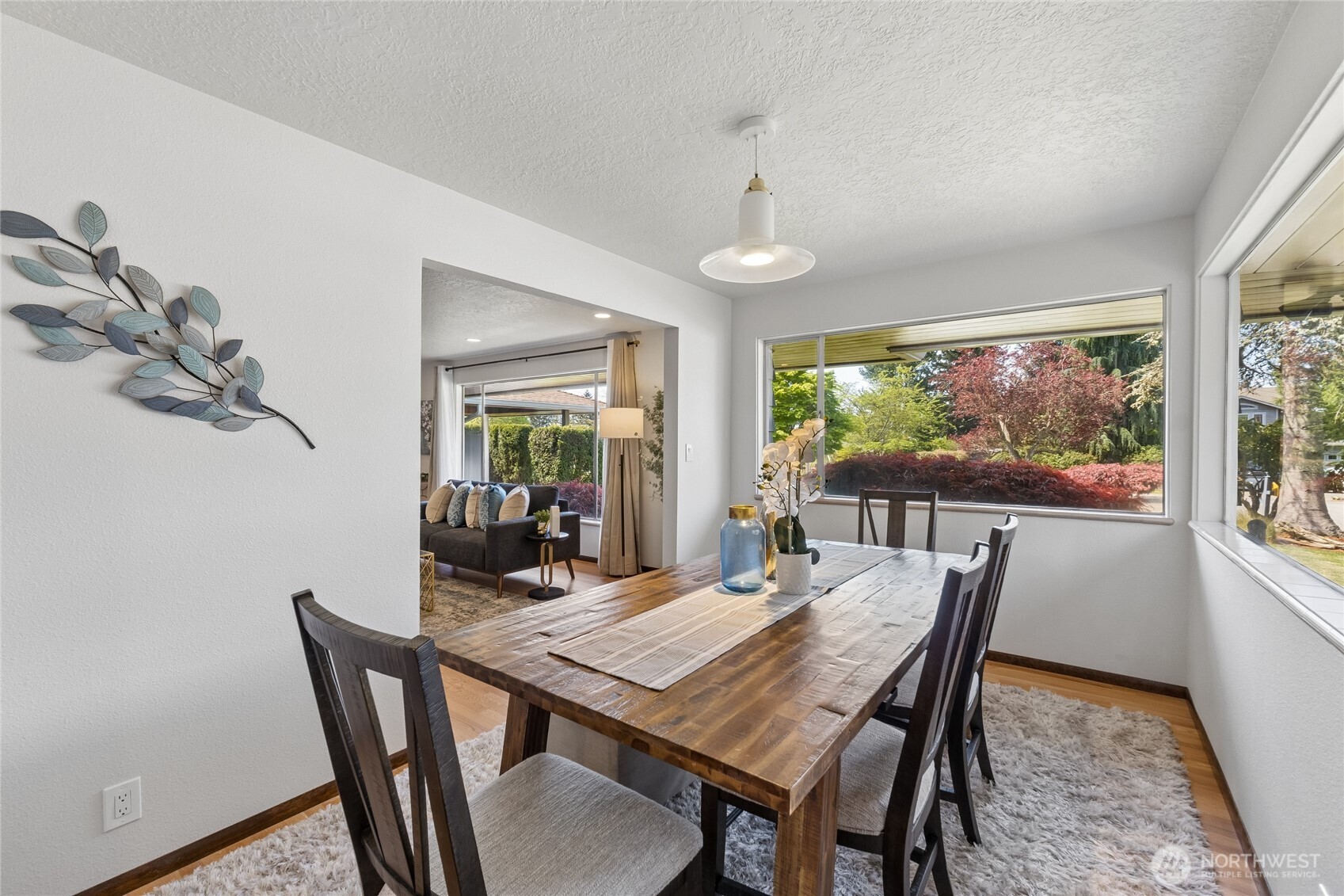 18832 1st Place SW, Normandy Park, WA 98166