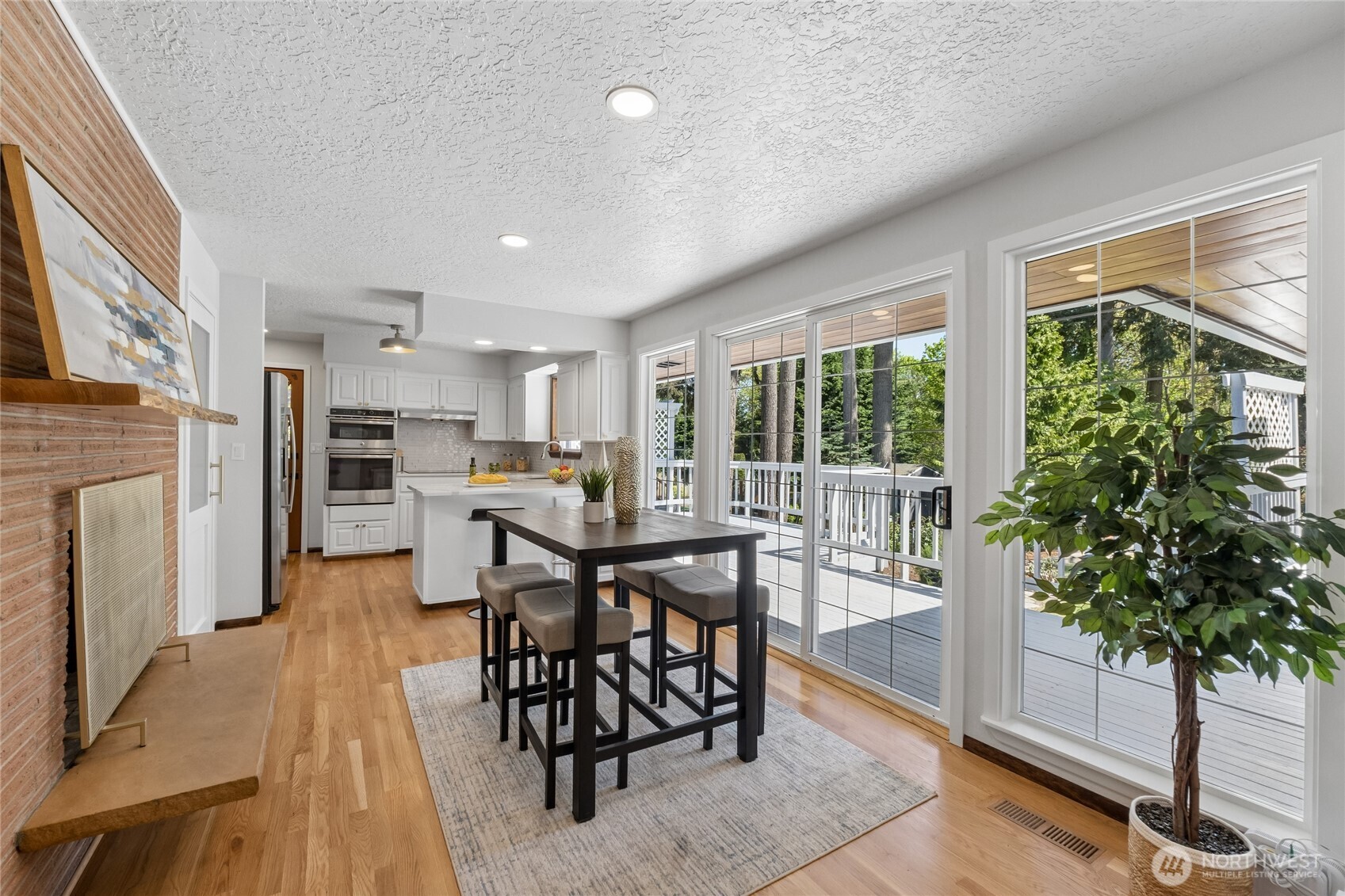 18832 1st Place SW, Normandy Park, WA 98166