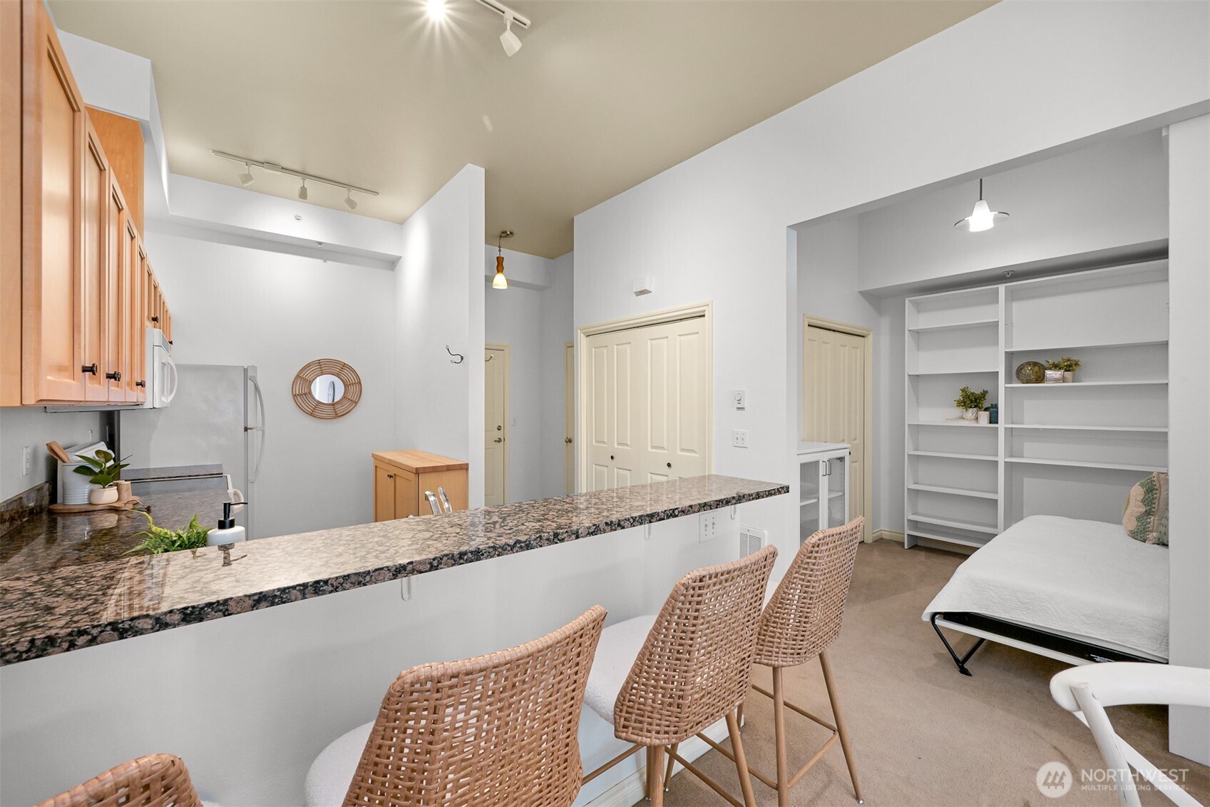 1224 Harris Avenue #202, Bellingham, WA 98225