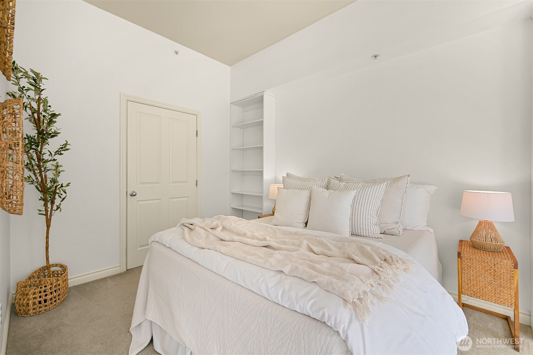 1224 Harris Avenue #202, Bellingham, WA 98225