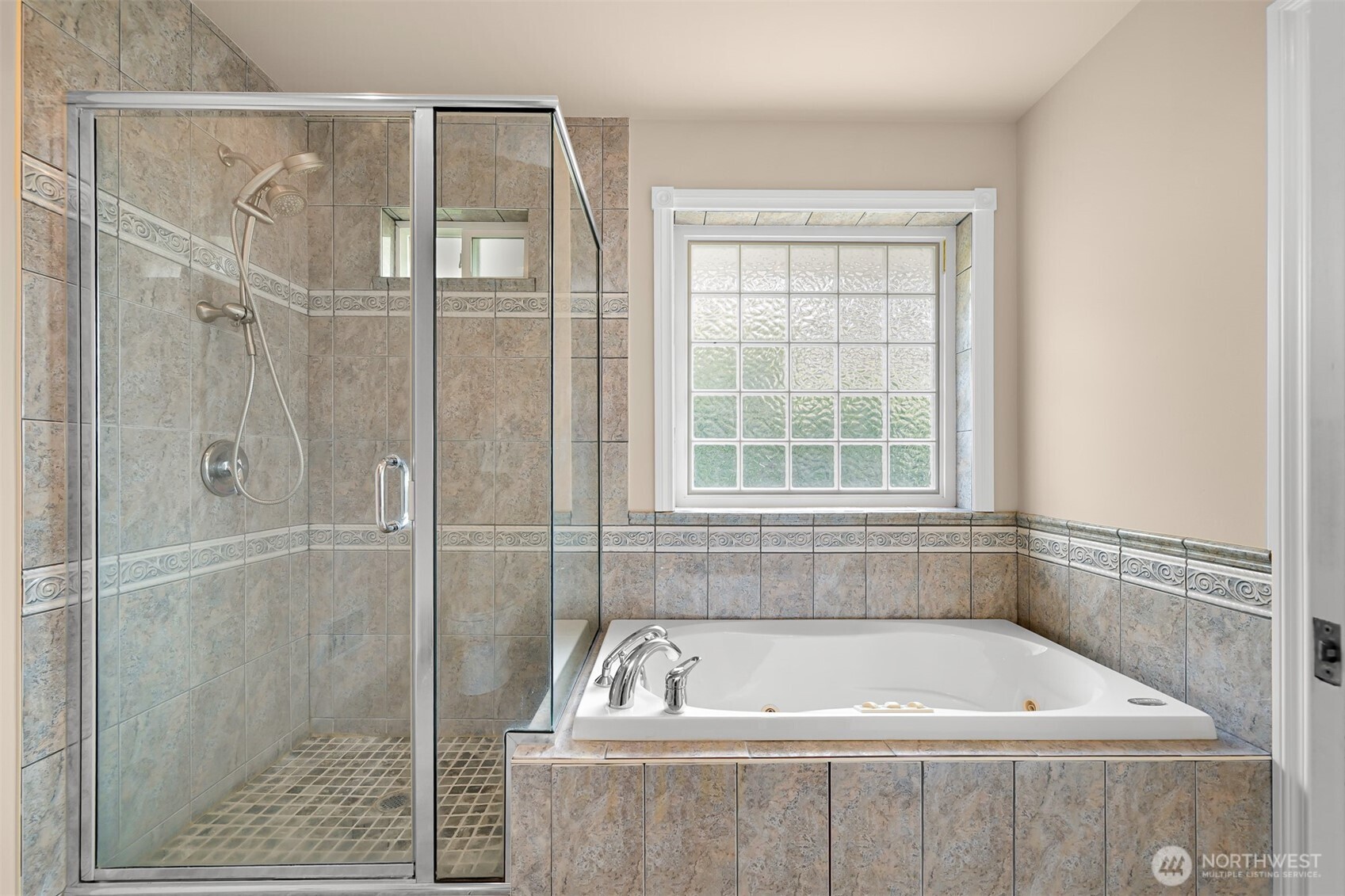 4743 S Golf Course Drive , Blaine, WA 98230