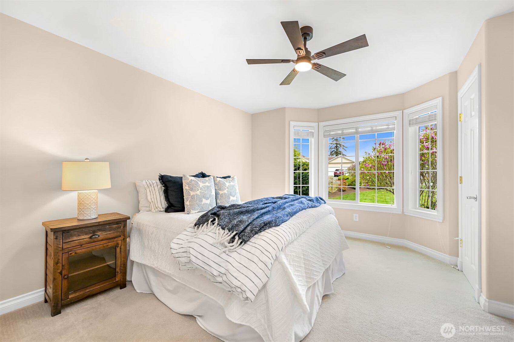 4743 S Golf Course Drive , Blaine, WA 98230