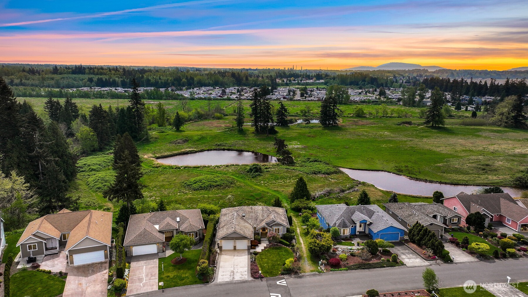 4743 S Golf Course Drive , Blaine, WA 98230