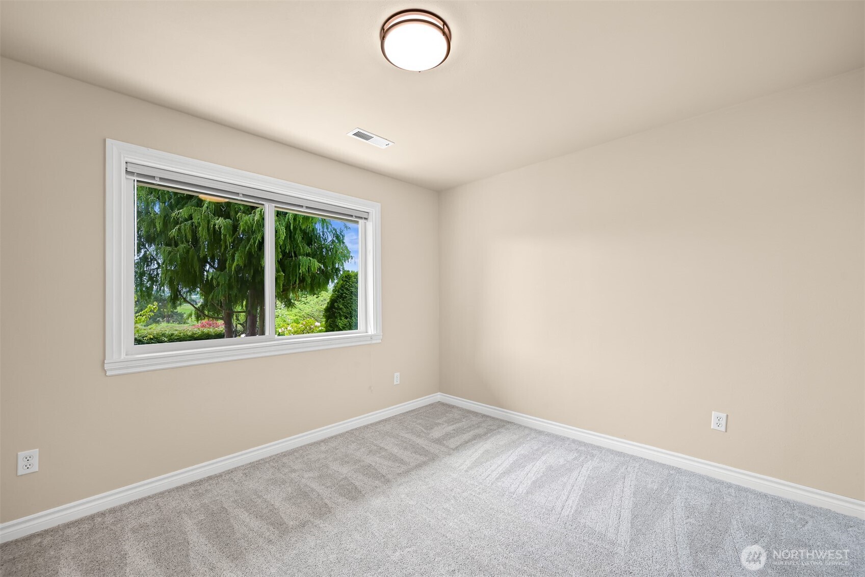 4743 S Golf Course Drive , Blaine, WA 98230
