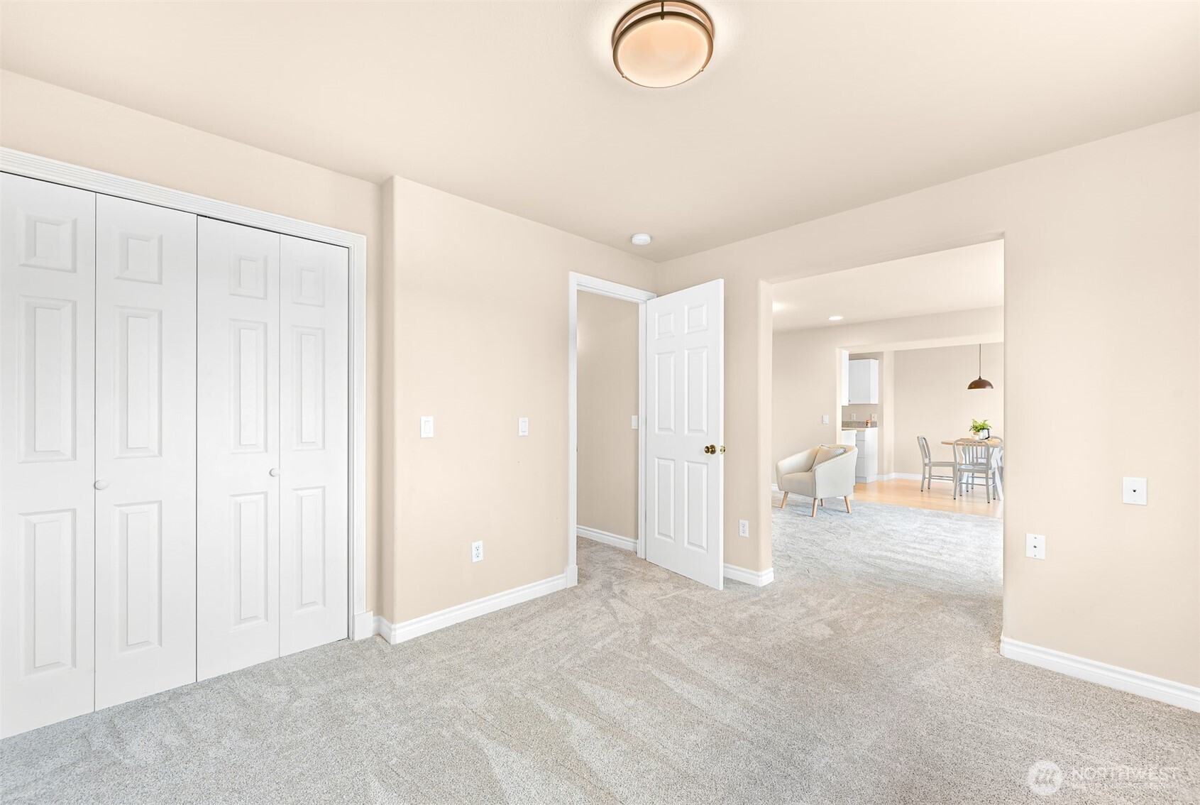 4743 S Golf Course Drive , Blaine, WA 98230