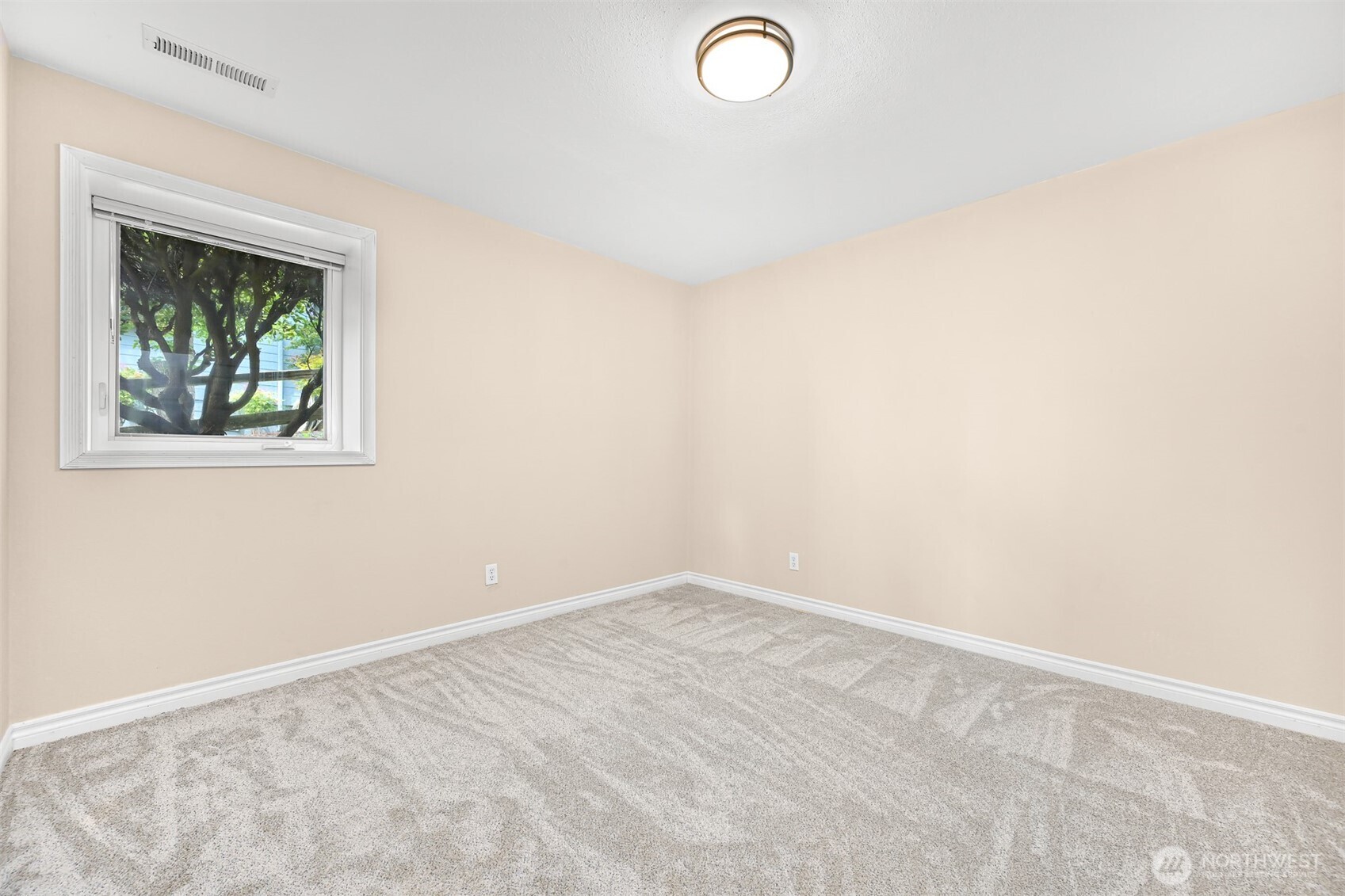 4743 S Golf Course Drive , Blaine, WA 98230