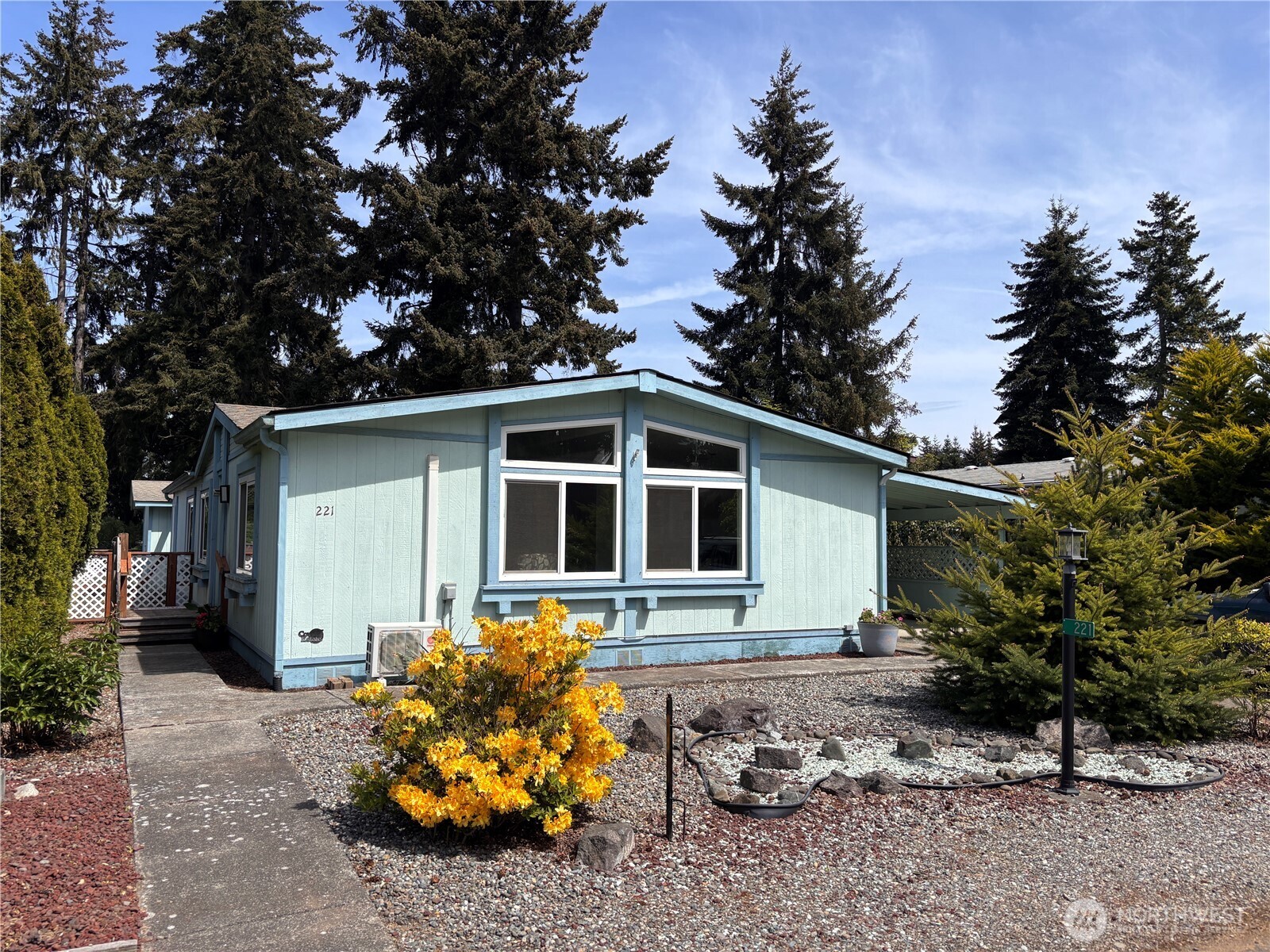 221 Parkwood Boulevard , Sequim, WA 98382