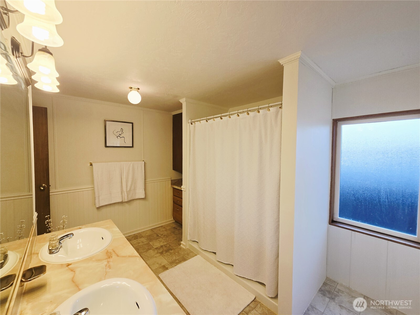 221 Parkwood Boulevard , Sequim, WA 98382