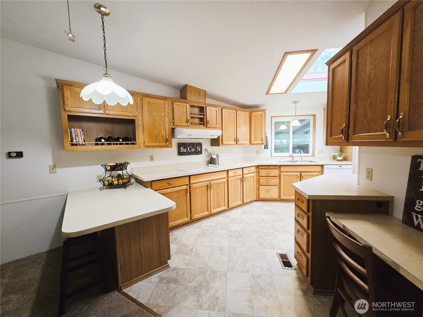 221 Parkwood Boulevard , Sequim, WA 98382