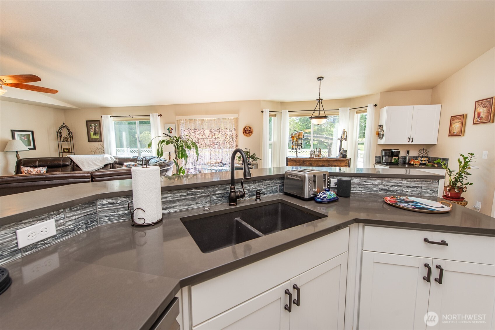 192 Michael Earl Way , Sequim, WA 98382